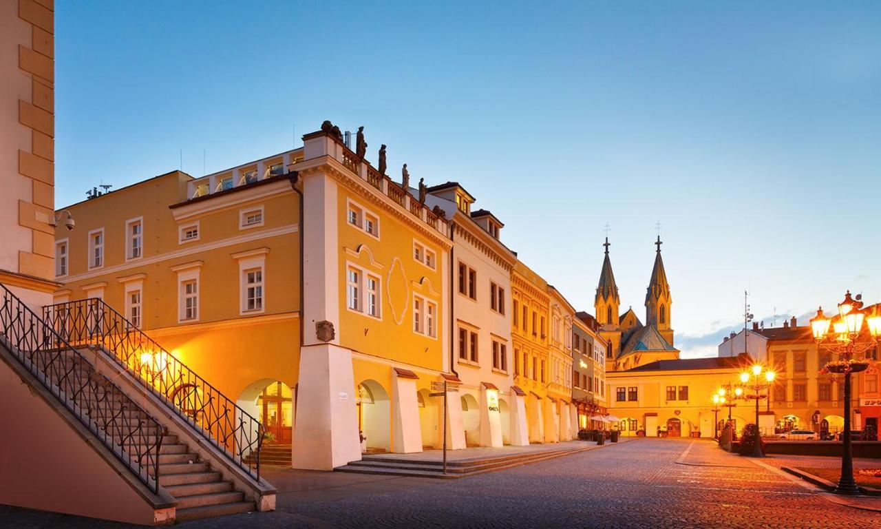 Hotel U Zlateho Kohouta Кромержиж Экстерьер фото