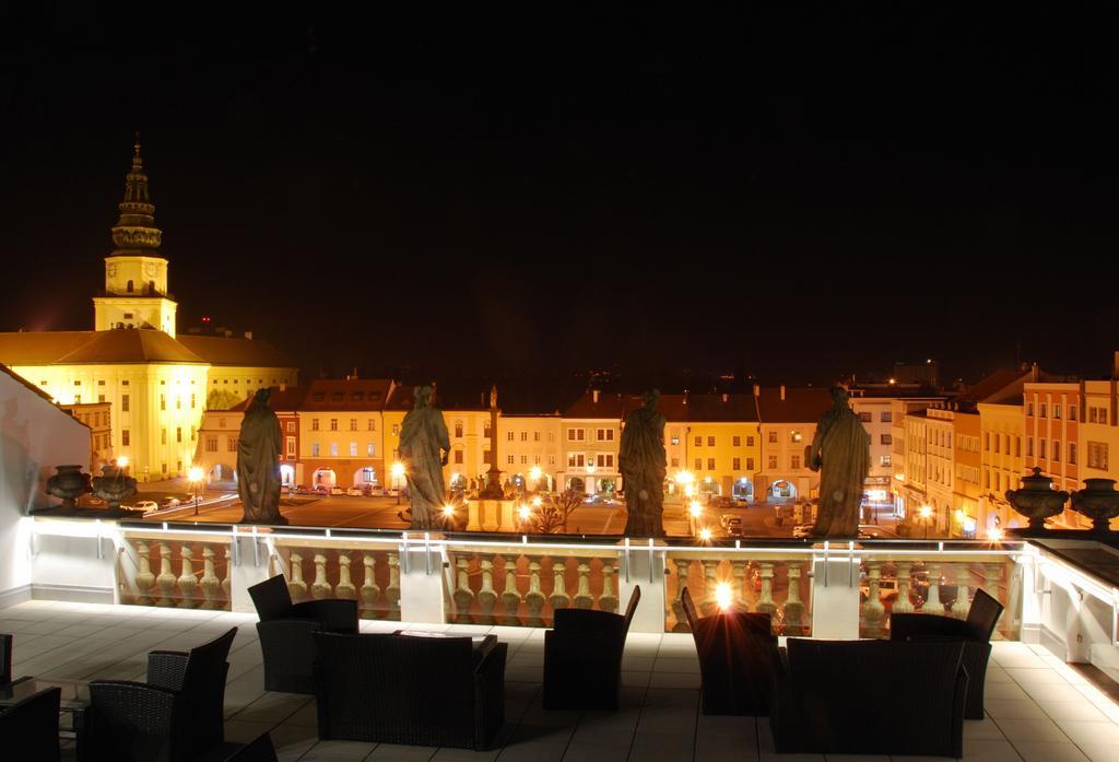 Hotel U Zlateho Kohouta Кромержиж Экстерьер фото