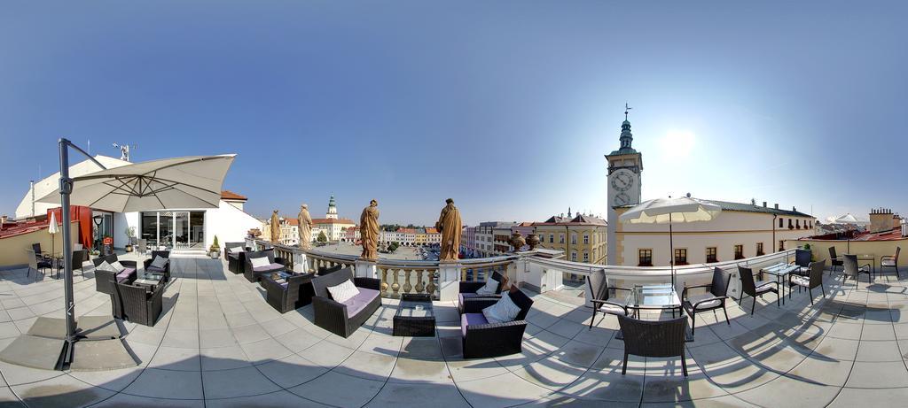 Hotel U Zlateho Kohouta Кромержиж Экстерьер фото